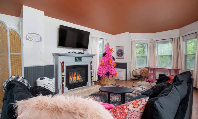 Bridgewater House | Mountain Stay | Save 10% This Week Only | Hiking