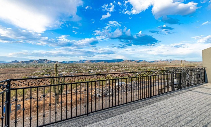 Anthem House | Mountain top home near TSMC chip plant/Amazing views