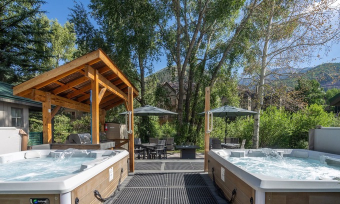 Telluride Apartment | Mountainside Inn 320 1 Bedroom Hotel Room by Alpine Lodging Telluride