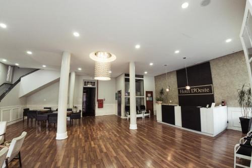 Regiao Urbana Homogenea IX Hotel | MOVA Hotel D'oeste - Localizado em frente a Praça Principal da Cidade, na área Central - Pé na Praça