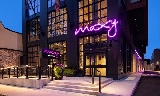 Tenney-Lapham Hotel | Moxy Madison Downtown