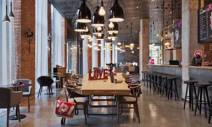 Chugureti Hotel | Moxy Tbilisi