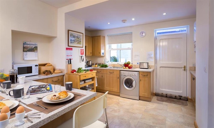 Staveley House | Mulberry Cottage