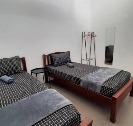 Kota Setar District House | MUSLlM only WIFI 3 aircond room Tulip Homestay Hospital Sultanah Bahiyah