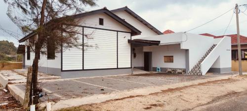 Kampung Sura Masjid Hotel | MY QALBU Beach Inn
