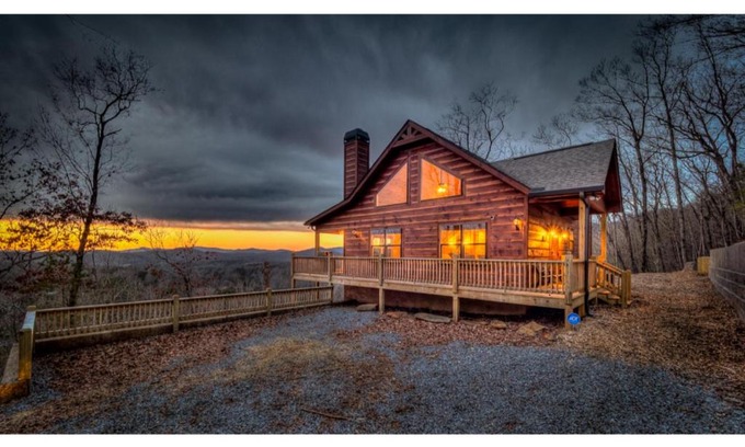 Mineral Bluff House | Mystic Mountain Lodge