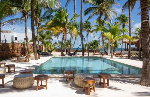 Centro - Supmza 001 Hotel | Nílu Isla Mujeres by Selina