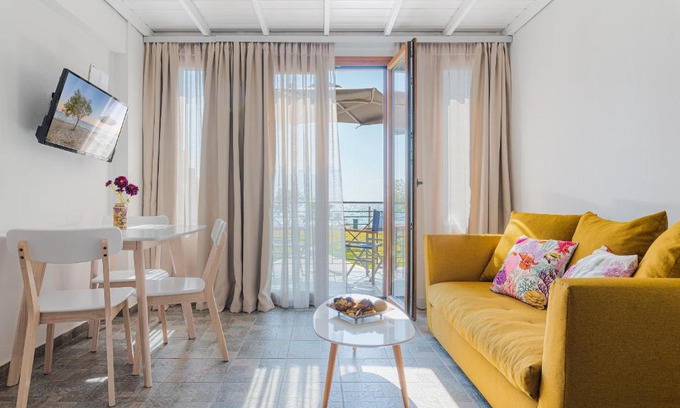 Potokaki Apartment | Naftilos Residences II