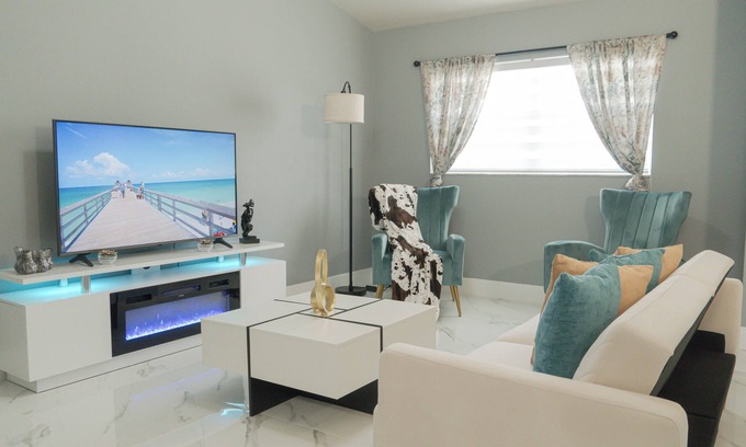 Golden Gate House | Naples Paradise 2Bedroom House