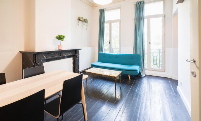 Sint-Andries Apartment | National Street Residence