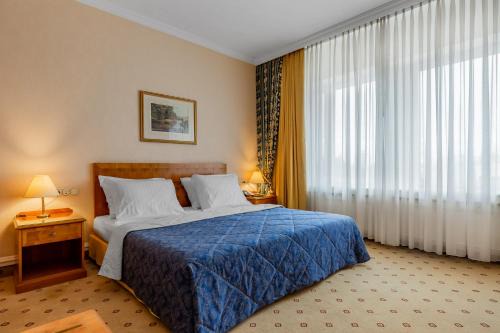Lypky Hotel | Natsionalny Hotel