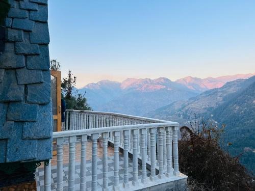 Banjar Apartment | Nature’s Nest Cottage Jibhi