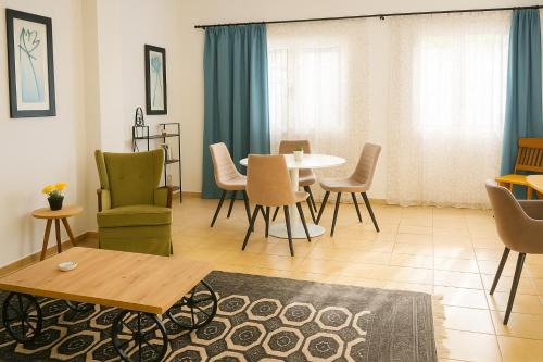 Vrahati House | Navigo sweet house