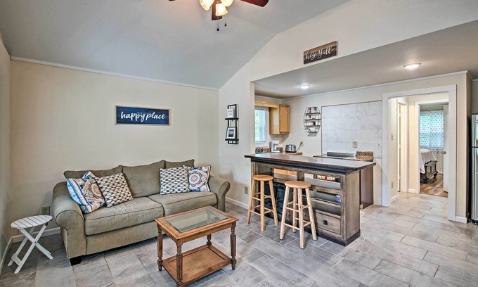 Hot Springs Cottage | Near Nat'l Park: ‘Hollywood Park’ Hot Springs Home