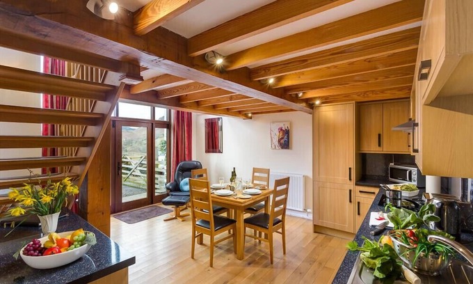 Keswick Cottage | NEST BARN, pet friendly, with a garden in Keswick