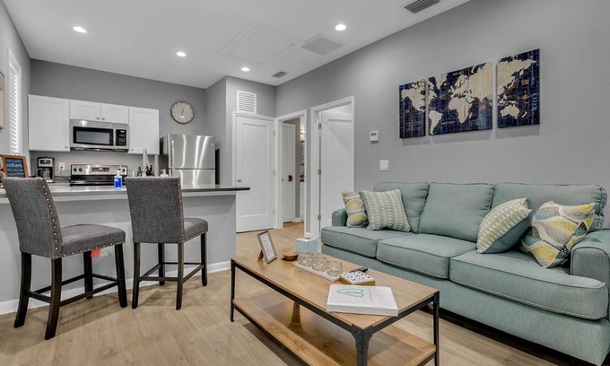 Tampa Heights Apartment | New 1/1 :Loft Minutes From Heart of Tampa -Unit C