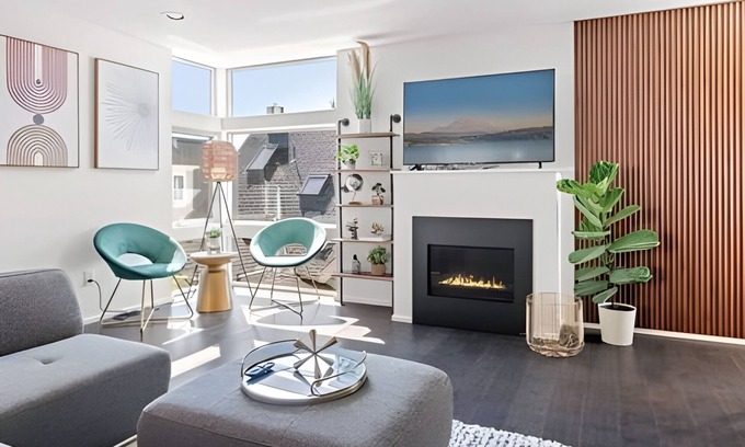 Queen Anne House | NEW! 3BR Great Location Queen Anne W/Rooftop