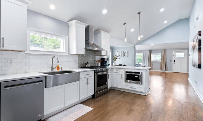 Chosewood Park House | New! 4BR Game Room Luxe Home - Sleeps 10