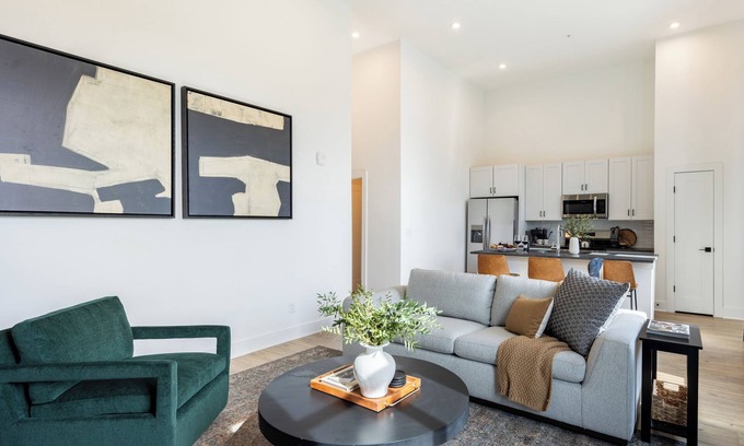 Nashville House | New Build Near Dining, Nightlife, Midtown & Downtown Nashville | The Heights