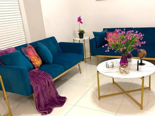 Mission Apartment | NEW! Condo on Shary