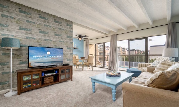 Caine Woods Condo | New for 2024! Charming 2 Bedroom Condo with a Pool!