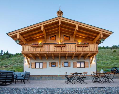Red Cliff Ski Chalet | New for 2025 Chalet Homestake View