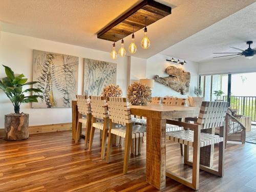 Key Largo Apartment | New! Key Largo Costal Villa 2 Kings Masters, Marina, Pool & Pickleball