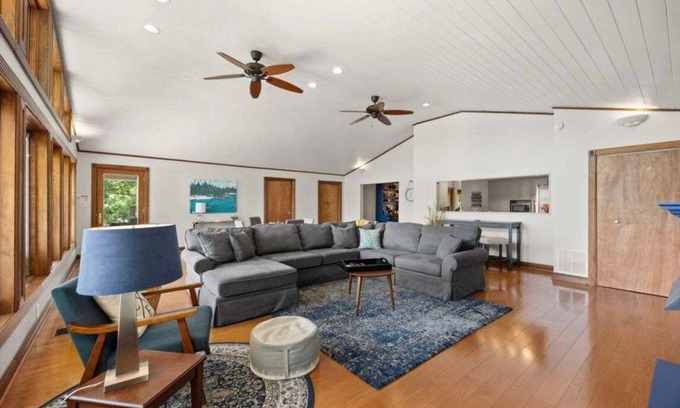Somerset House | NEW! Lake Fun: 6BR + Hot Tub + Game Room