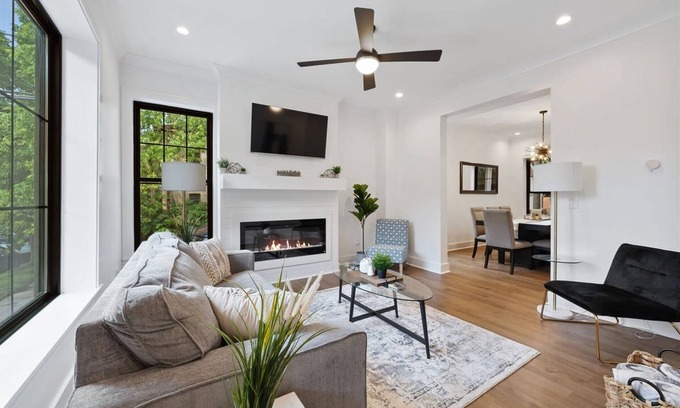 University District House | New Lux 3bed 3 5bath Short North