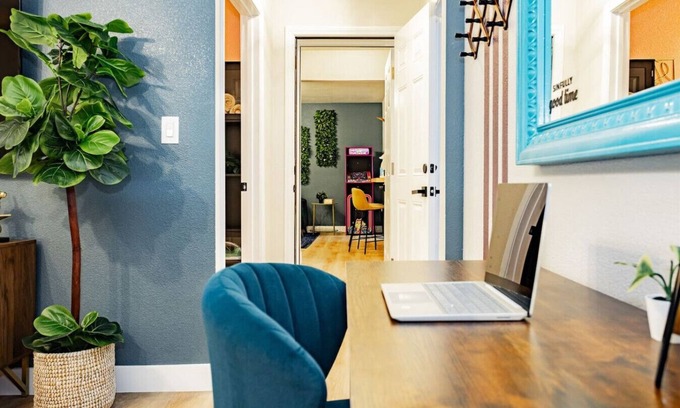 Gateway District House | New Luxury Double Suite Oasis | Premier Strip View
