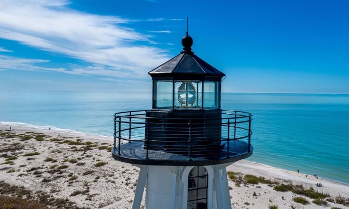 Punta Gorda House | NEW Luxury Executive Waterfront Home in Punta Gorda Isles! Dock, Pool/Spa, Beach Essentials, Bikes