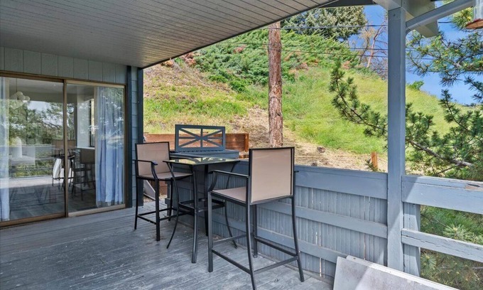 North End House | NEW! North End Boise Golden Treehouse π² π‘