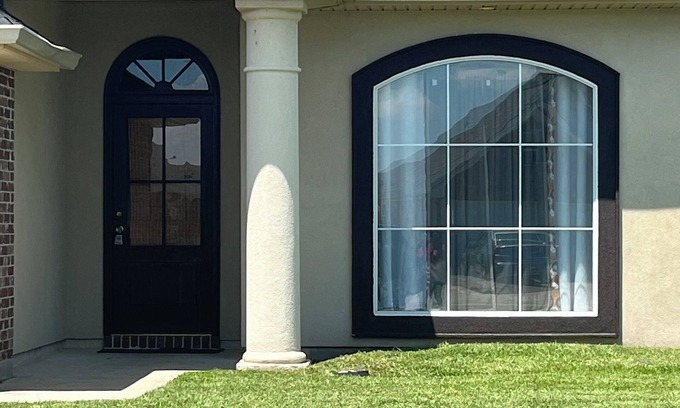 LaPlace House | New Orleans adjacent (20 min). 15 min to airport.