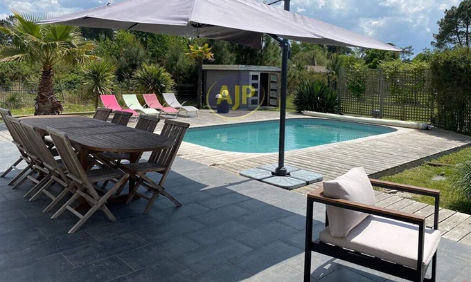 Hourtin Villa | New single-storey villa that can accommodate up to 8 people.