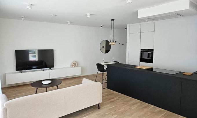 Hollerich Apartment | New Spacious Two Bedroom Center with Parking, near Public Transport