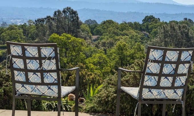 Mariposa House | New! π Stunning Views π Yosemite Hilltop Heaven