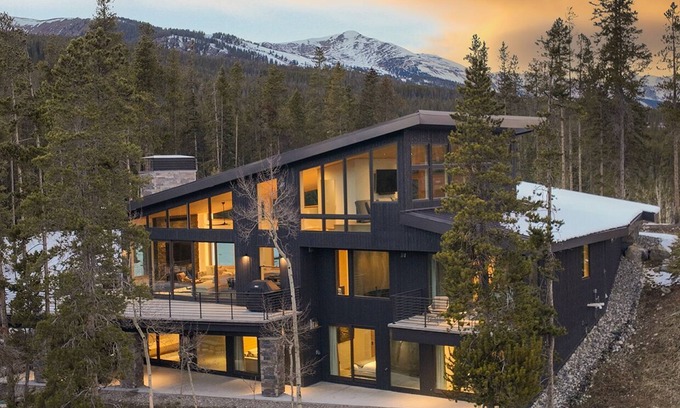 Blue River House | NEW The Overlook: Once-in-a-lifetime Views, Hot Tub, Seclusion + 3 miles to Breck