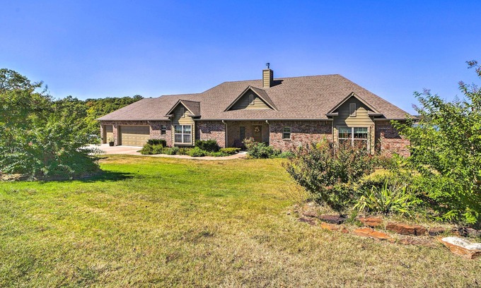 Sand Springs House | NEW Waterfront Family Getaway: Hike, Bike + Kayak!