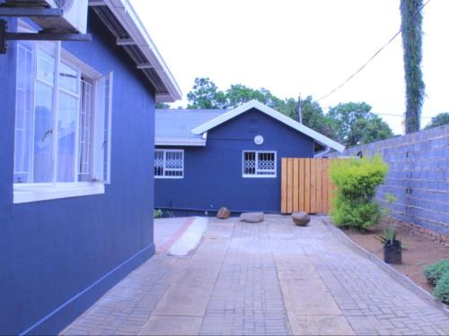 Newcastle House | Newcastle Thully Guest House