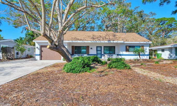 Arlington Park House | NEWLY REMODELED 11/4/2024!