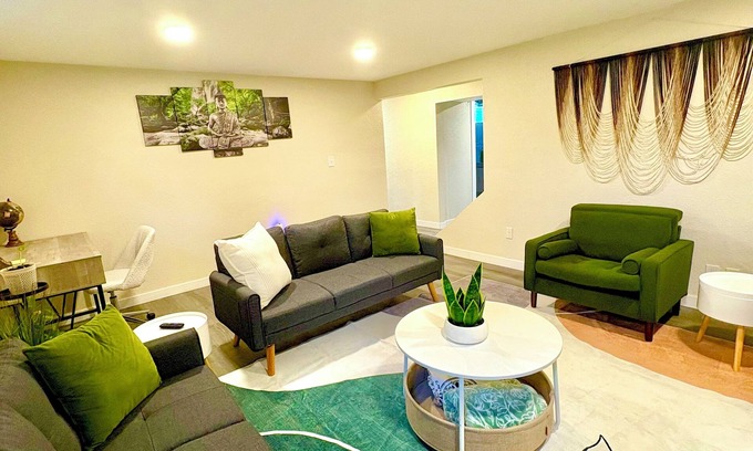 Federal Heights House | Newly renovated 3-bedroom basement in Thornton