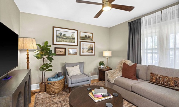 East End House | Newly Renovated and Welcoming 3-bedroom house in Superior