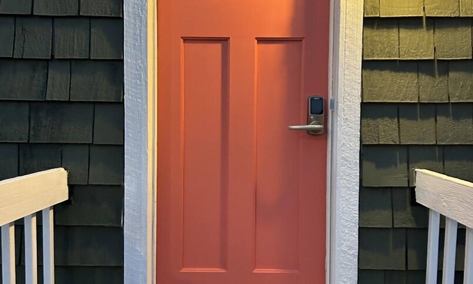 Villas Cottage | Newly renovated cottage less than two blocks from the beach