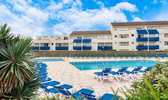 Lacanau-Ocean Apartment | Nice apartment for 4 people with WIFI, pool, TV, terrace and pets allowed