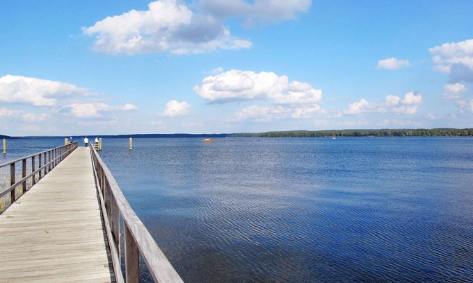Plau am See Apartment | Nice apartment for 3 people with WIFI, TV, terrace and pets allowed