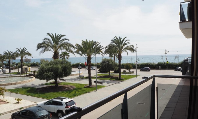 Pineda de Mar Apartment | NINFA. Flat with balcony perfect for families with children. Sea views Free wifi