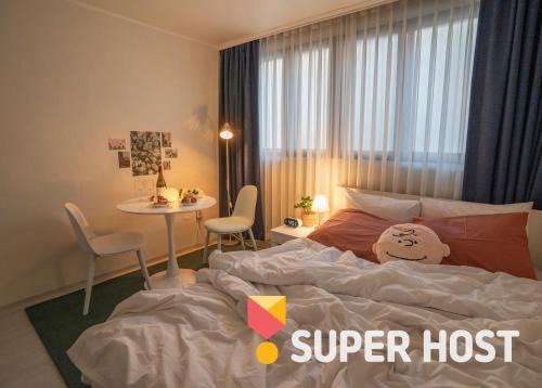 Beon 1-dong Apartment | No 41615ㅣprivateㅣWiFiㅣcozyㅣcomfyㅣ3min Suyu Stn