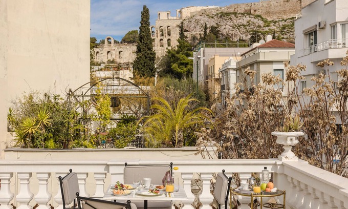 Anafiotika Hotel | Noble Suites