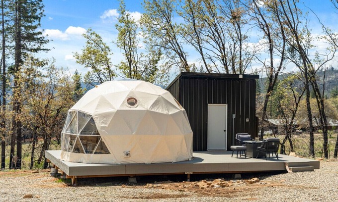 North Fork House | Noma Resorts 140 acre property on Sierra Scenic Byway, backyard of Yosemite