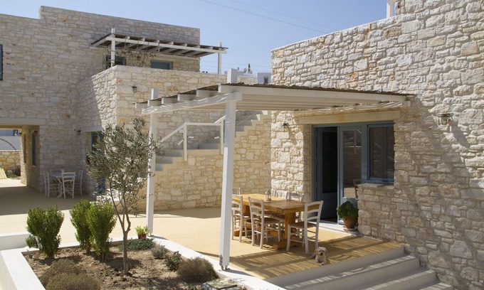 Logaras House | Nomads House Paros